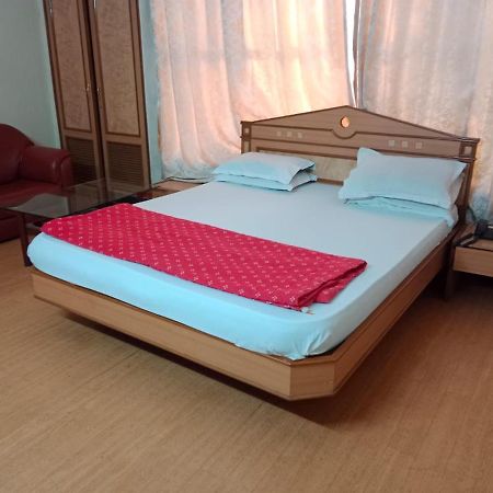 Pooja International Nashik Hotell Eksteriør bilde