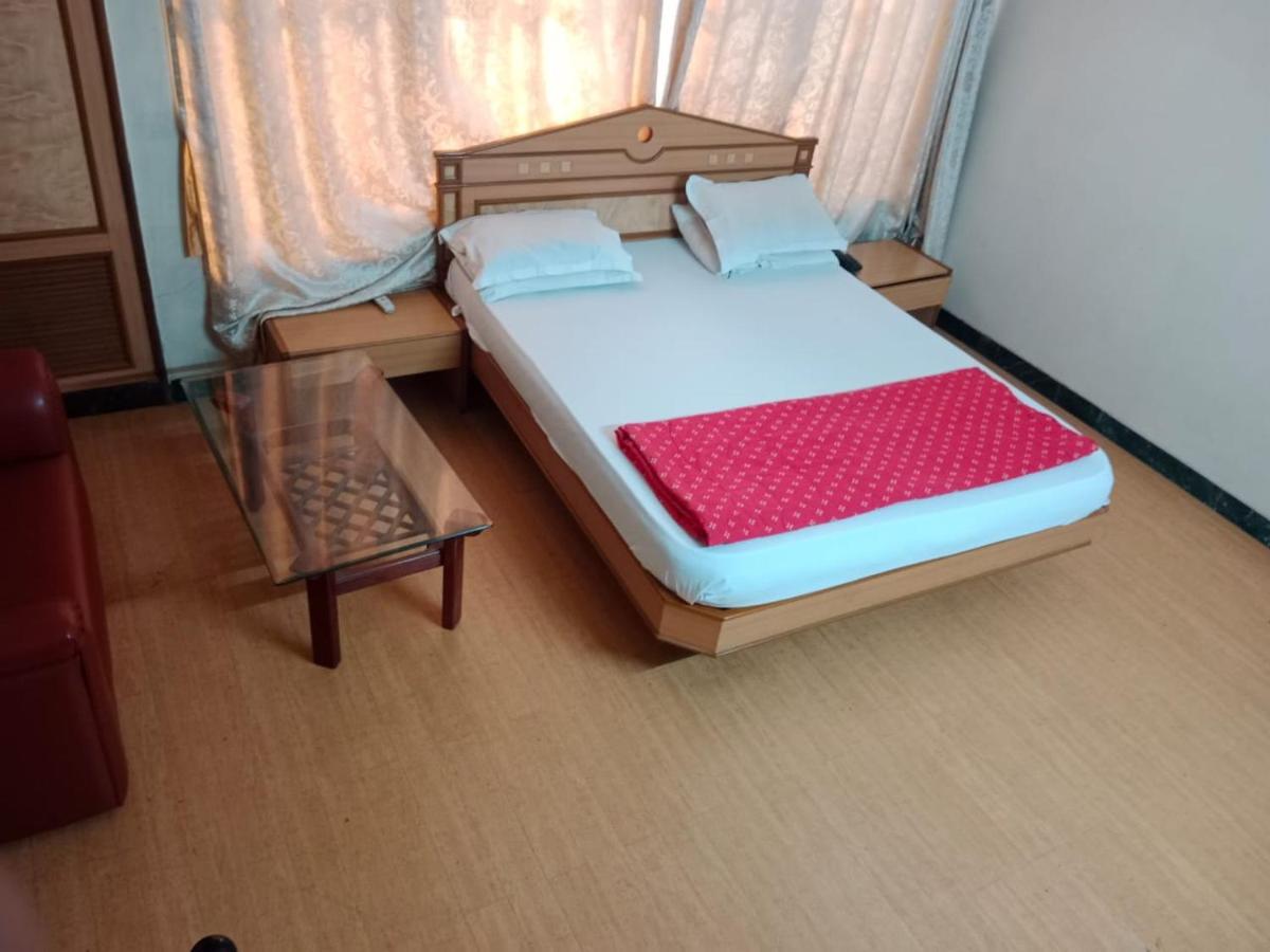 Pooja International Nashik Hotell Eksteriør bilde