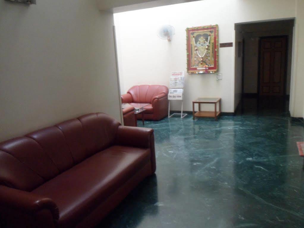 Pooja International Nashik Hotell Eksteriør bilde