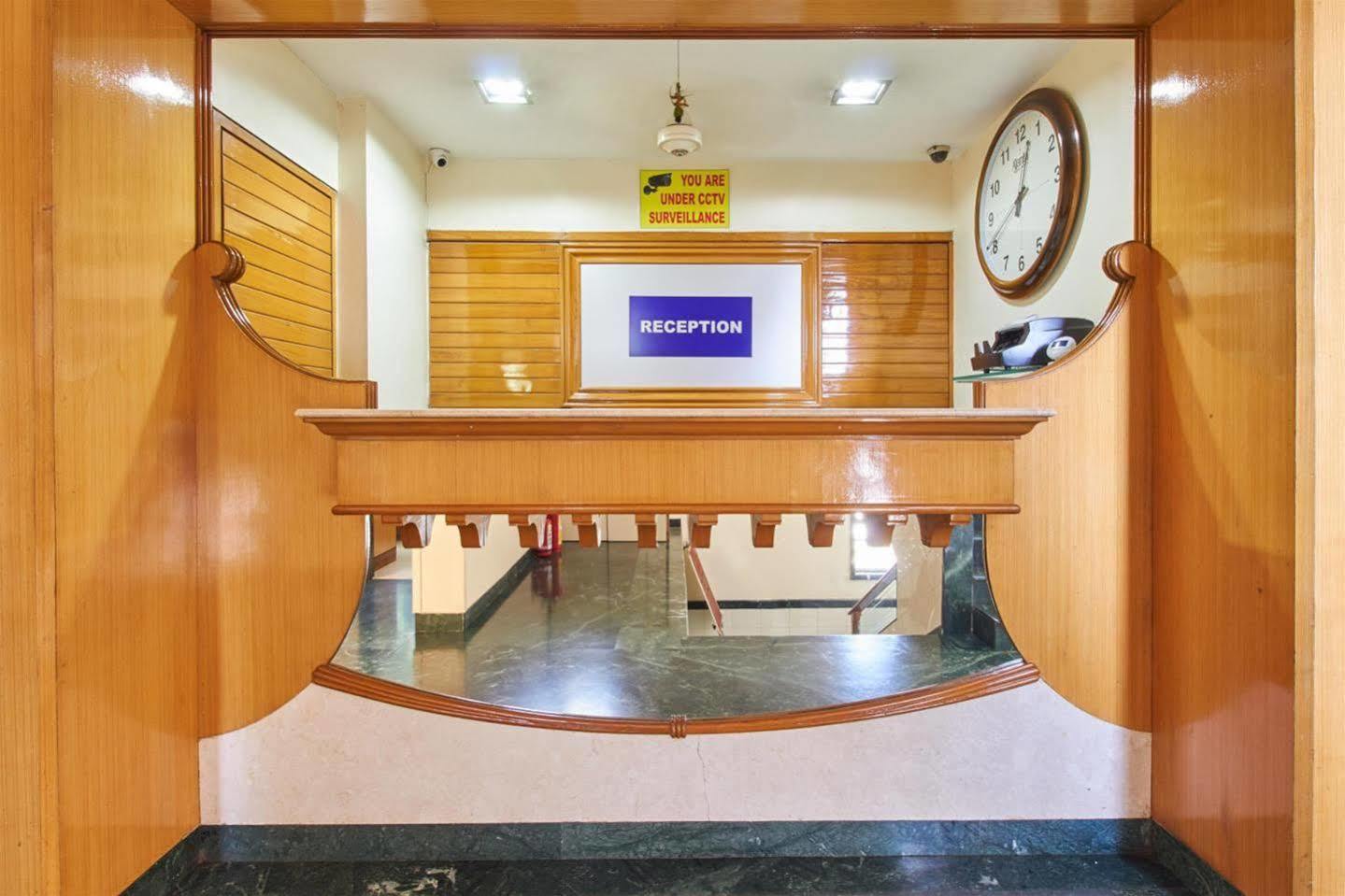Pooja International Nashik Hotell Eksteriør bilde